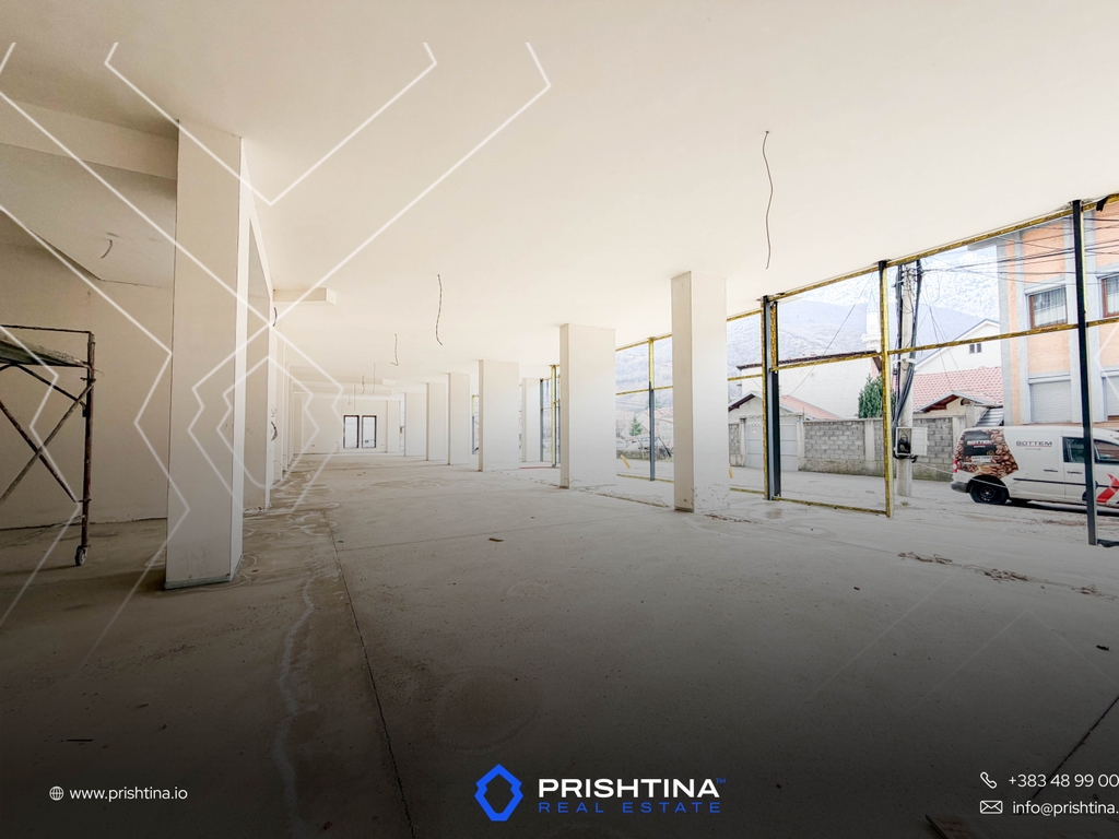 Local comercial en alquiler 1000m² en Pejë