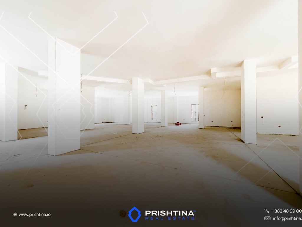 Local comercial en alquiler 1000m² en Pejë