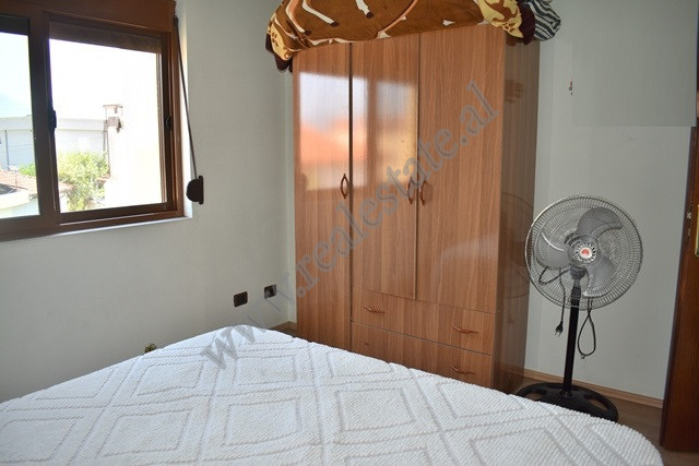 Villa de tres pisos en venta en la zona Sauk i vjeter en Tirana, albania (7)