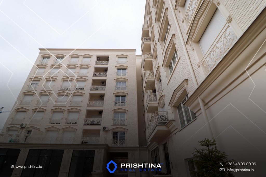 Espace commercial à vendre 116m² sur rruga c