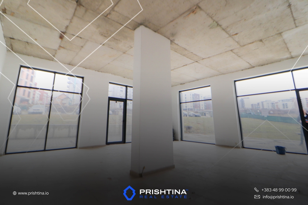 Espace commercial à vendre 116m² sur rruga c