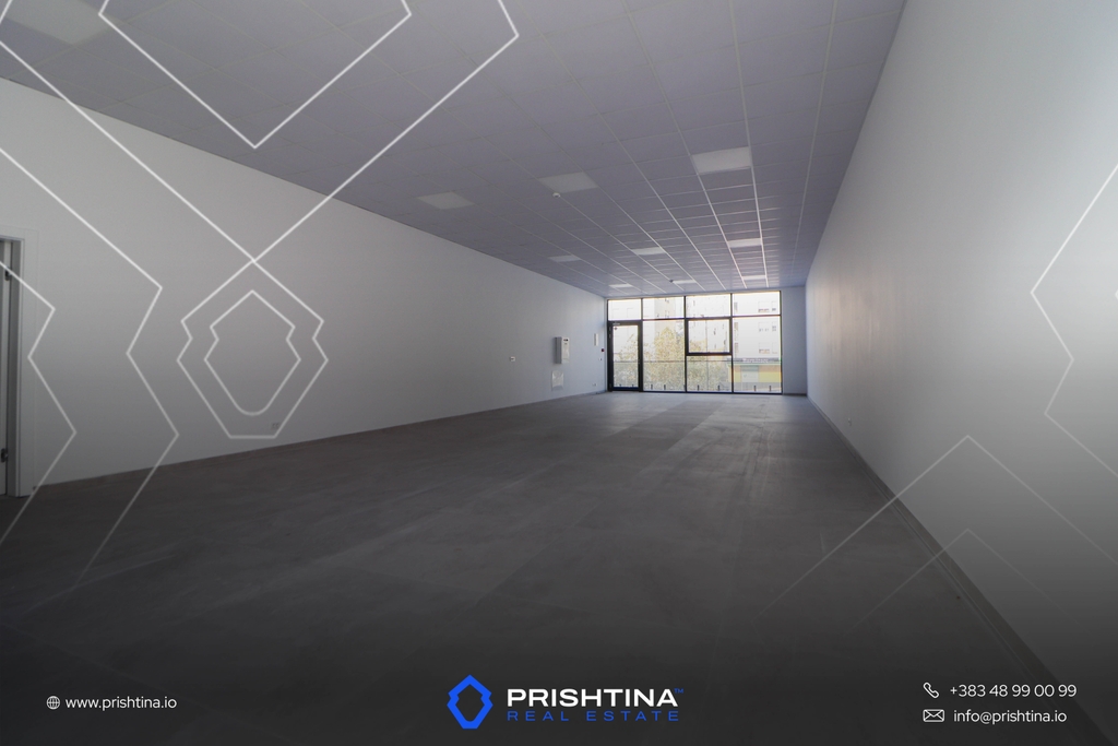 Espace commercial à vendre 116m² sur rruga c