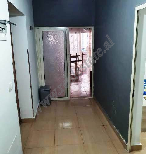 Apartamento de dos habitaciones en venta cerca de la calle mine peza en Tirana, albania (8)