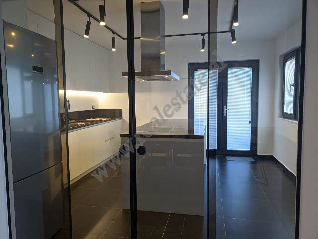Penthouse for rent at nobis center in Tirana, albania (8)