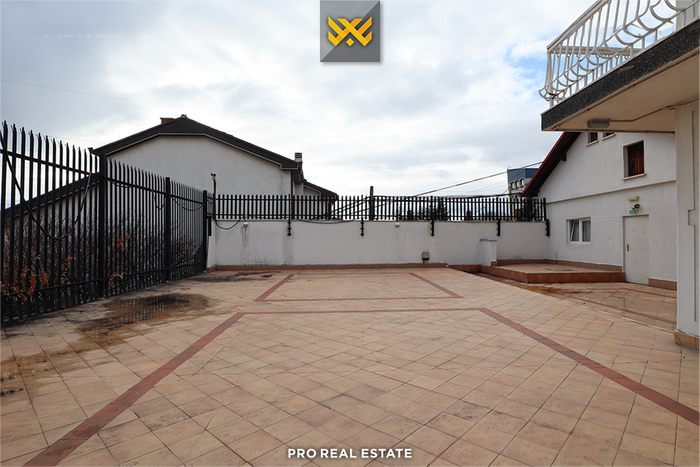 Casa de 1100m² à vender em dragodan