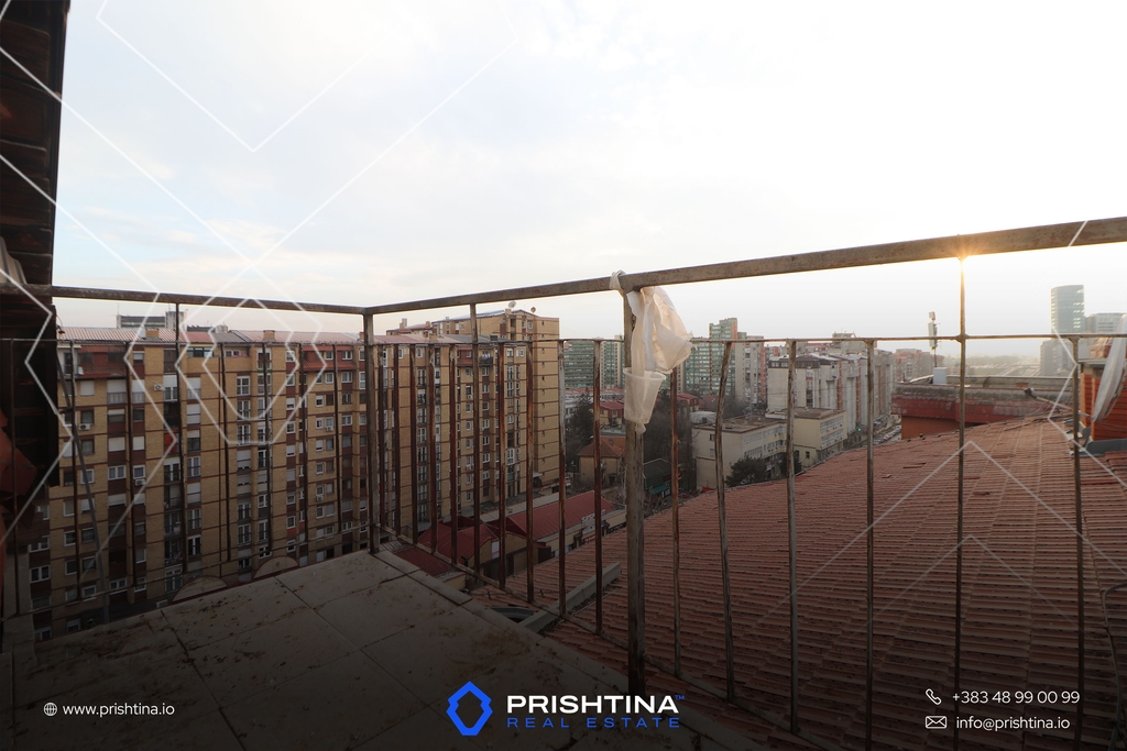Duplex me qira 87m² në Pejton