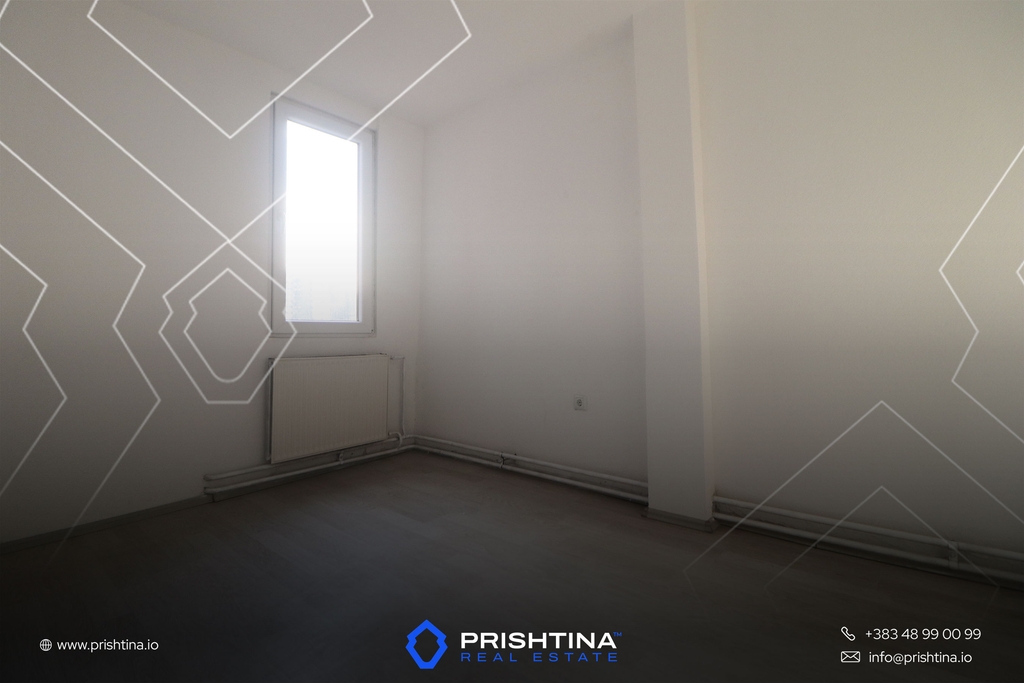 Duplex me qira 87m² në Pejton