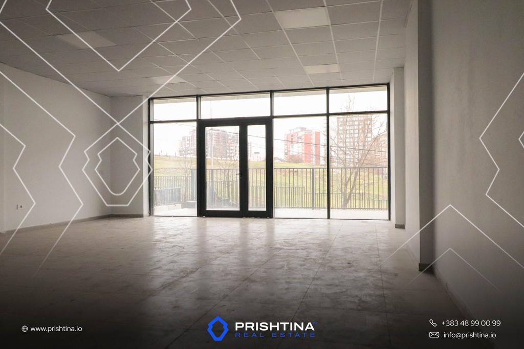Local à vendre 65m² dans le quartier des muhaxherët