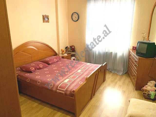 Apartamento de dos dormitorios en venta en la calle harmonia, Pogradec (4)