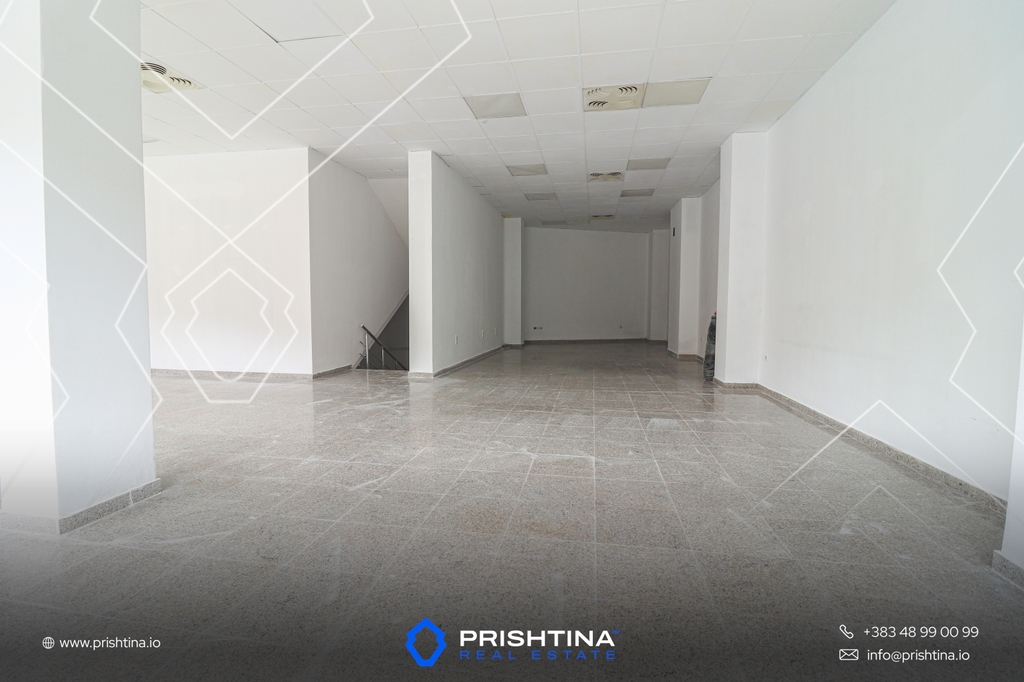 Büro zu mieten 175m² + 200m² keller im zentrum (4)