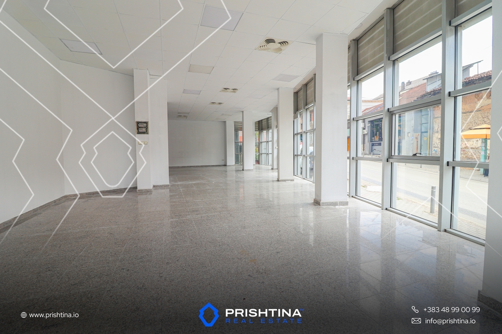 Büro zu mieten 175m² + 200m² keller im zentrum (5)