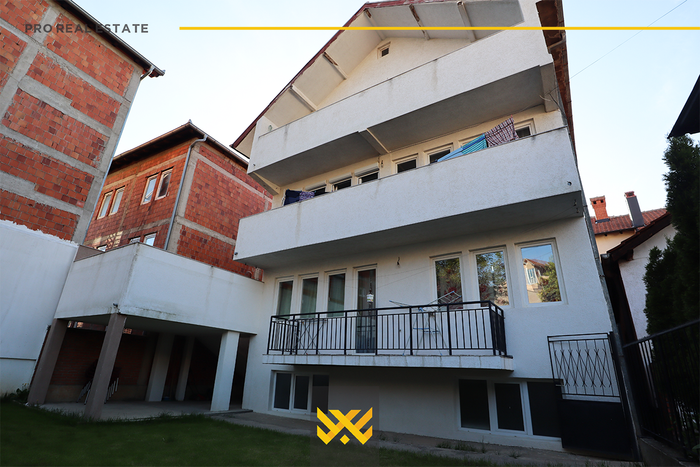 House 480m²+120m² for sale in gjinaj neighborhood