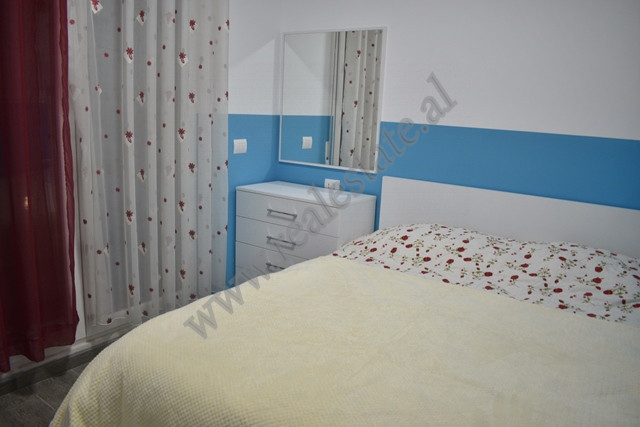 Apartamento de dois quartos para alugar na área 21 dhjetori em Tirana, albânia (5)