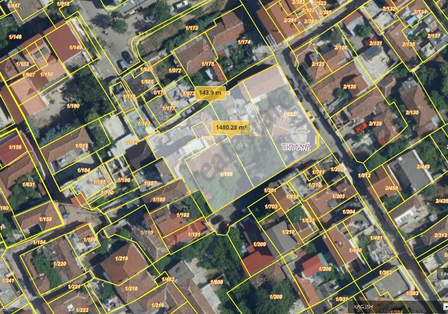 Grundstück zum verkauf im xhamllik-gebiet in Tirana, albanien (2)