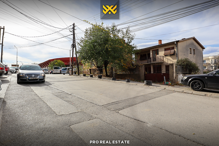 Local de 434m² en venta en Bregu i Diellit.