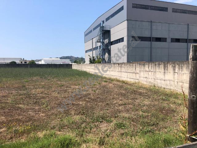 Terreno in vendita al passaggio superiore di kashari, vicino all'autostrada Tirana-Durrës (3)