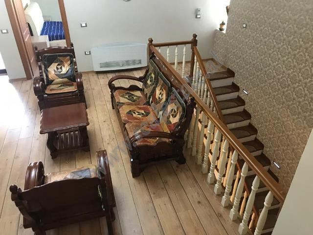 Appartamento duplex in vendita in via memo meto vicino a via ferit xhajko a Tirana, albania (6)