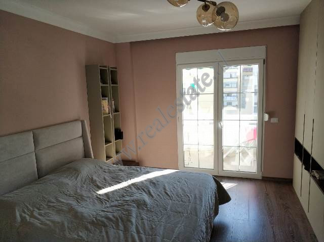Appartement de deux chambres à louer près de la rue kavaja à Tirana, albanie. (5)