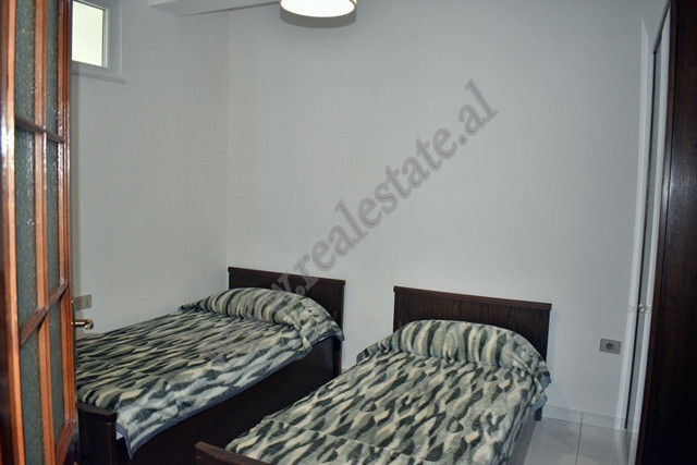 Apartamento de um quarto para alugar perto de pjeter budi em Tirana (3)