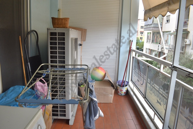 Apartamento de tres habitaciones en venta en la zona porcelani en Tirana, albania (8)