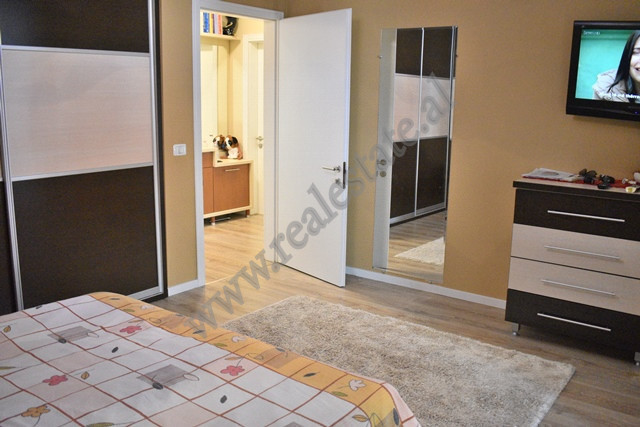 Apartamento de dos habitaciones en venta cerca del lago artificial en Tirana, albania (5)