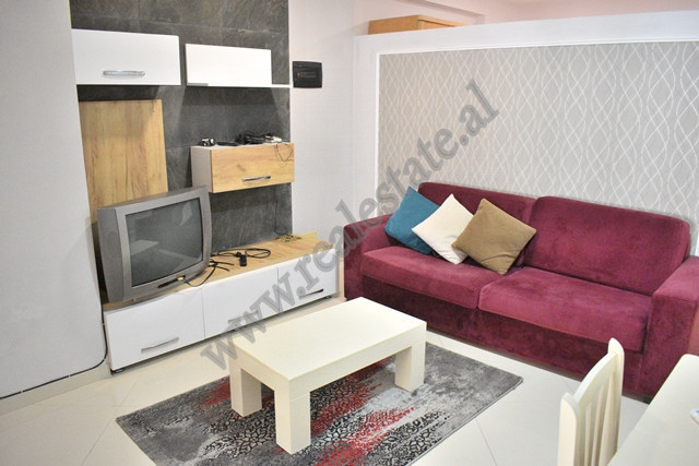 Apartamento de un dormitorio en alquiler cerca de la calle kavaja en Tirana, albania (2)