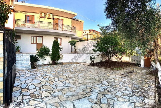 Villa à vendre à Saranda, avec vue sur la mer, albanie (2)