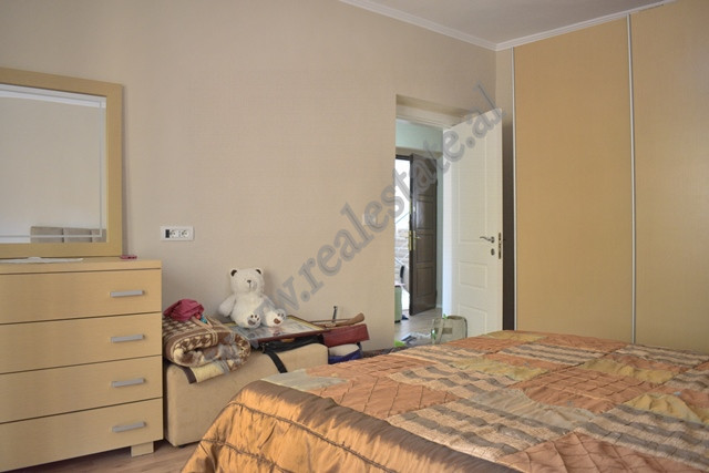 Apartamento de um quarto para alugar na área vasil shanto em Tirana, albânia (6)