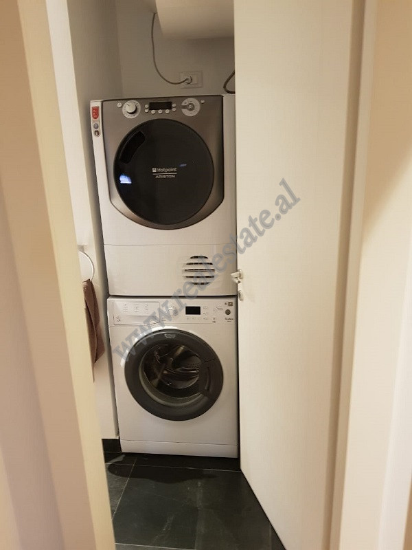 Three bedroom apartment with yard for sale in lunder, Tirana (7)