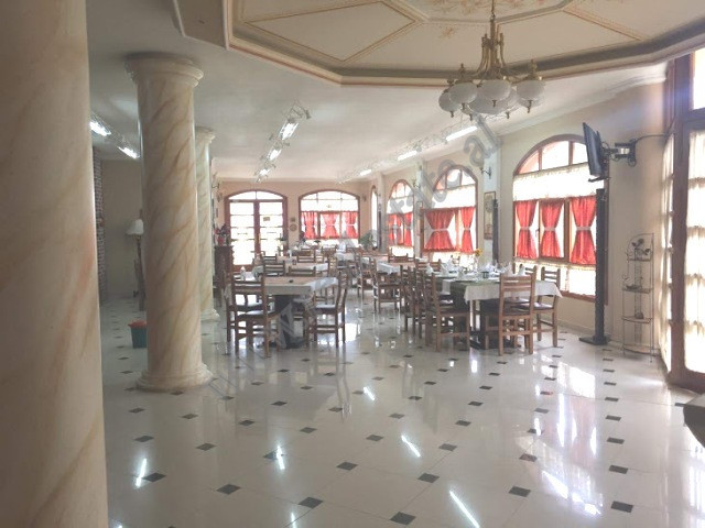 Edificio de tres plantas en venta cerca del castillo en Elbasan, albania (3)