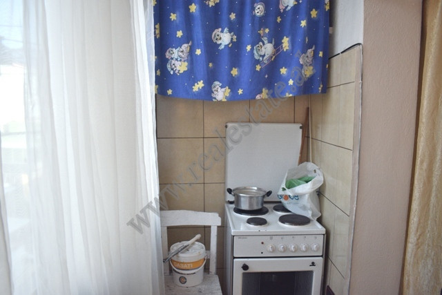 Zwei-zimmer-wohnung zur miete in der todi shkurti straße in Tirana, albanien (5)