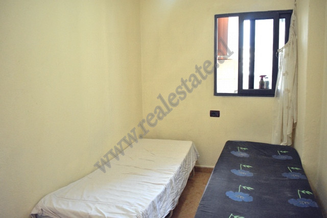 Zwei-zimmer-wohnung zur miete in der todi shkurti straße in Tirana, albanien (8)
