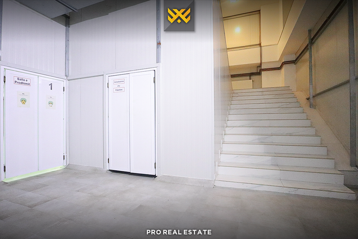Propriété commerciale de 1000m² à vendre à Ferizaj. (3)