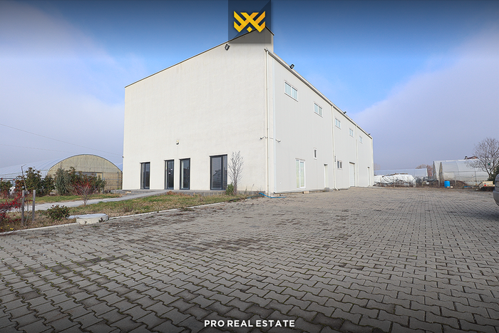 Propriété commerciale de 1000m² à vendre à Ferizaj. (8)