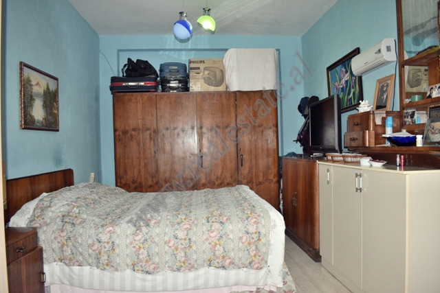 Villa à deux étages à vendre dans la rue 3 vellezerit kondi à Tirana, albanie (5)