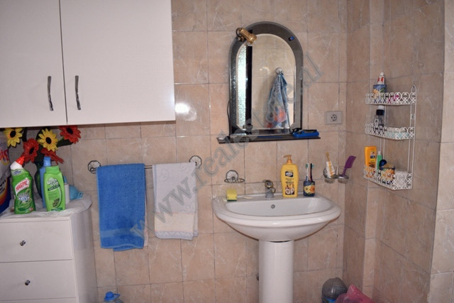 Villa à deux étages à vendre dans la rue 3 vellezerit kondi à Tirana, albanie (7)