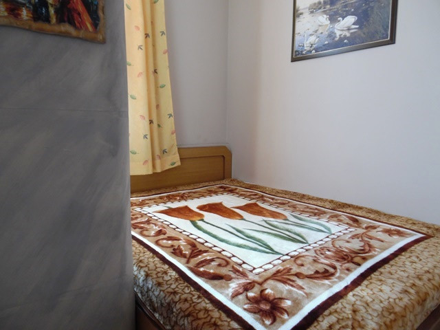 Zwei-zimmer-wohnung zur miete in der nähe der kavaja-straße in Tirana, albanien (4)