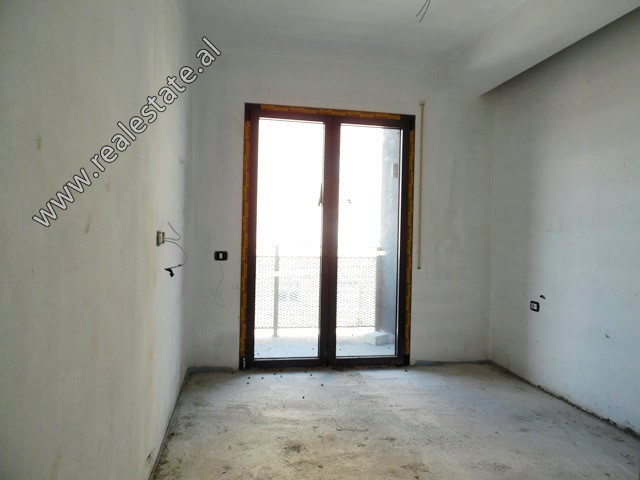 Appartement de trois chambres à vendre en face du stade dinamo à Tirana, albanie (trs-819-41l) (3)