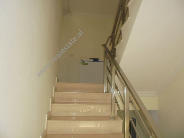 Dreistöckige villa zum verkauf im lapraka-gebiet in Tirana, albanien (trs-719-37s) (6)