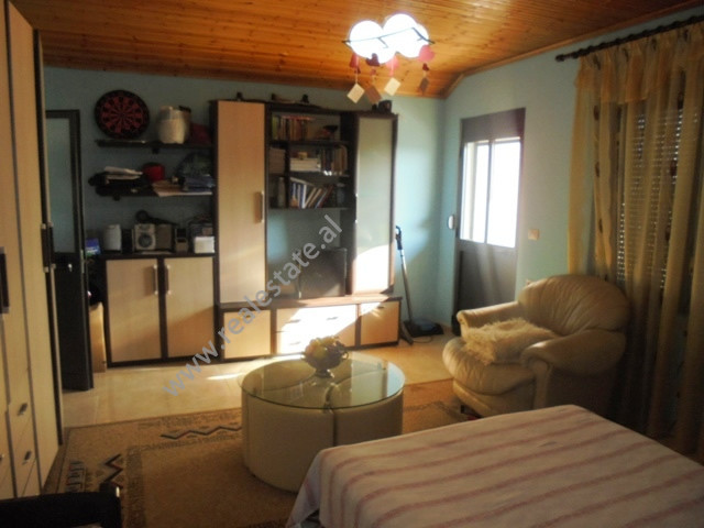 Dreistöckige villa zum verkauf im lapraka-gebiet in Tirana, albanien (trs-719-37s) (8)