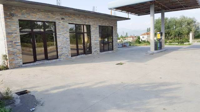 Tok për shitje në zonën gryke lumi në Lezhë, shqipëri (les-619-51t)
