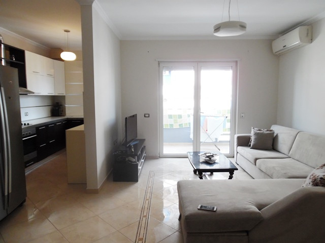 Appartement de deux chambres à louer près de la rue Elbasan à Tirana, albanie (2)