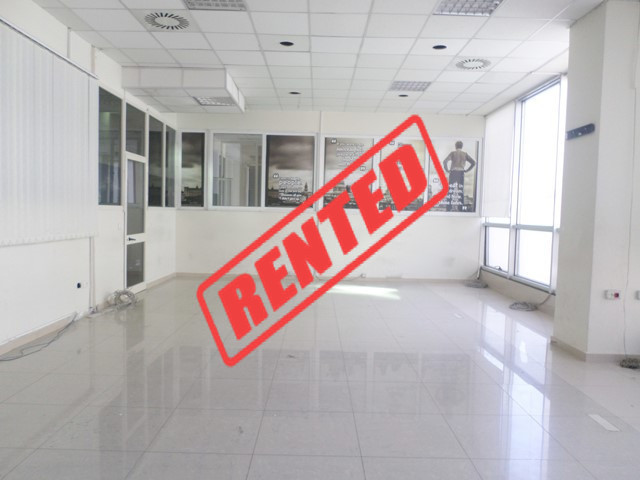 Office space for rent near usluga complex in Tirana, albania (trr-619-29t)