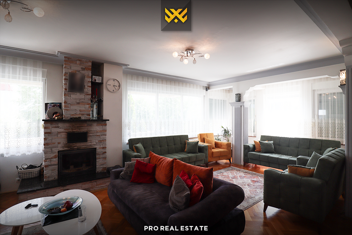 House 565m² for sale in Veternik. (2)