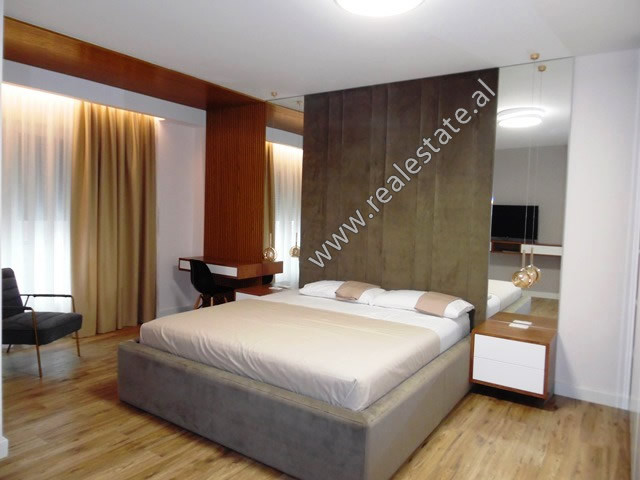 Apartament luksoz me dy dhoma gjumi për qira pranë liqenit artificial në Tiranë, shqipëri (trr-419-17l)
