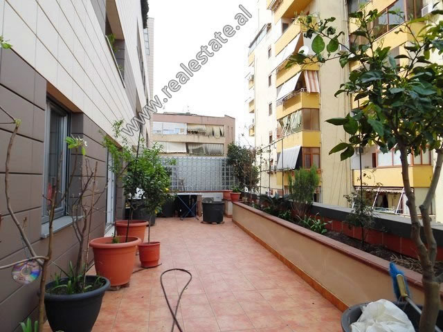 Appartement de deux chambres à vendre près de la rue kavaja à Tirana, albanie (trs-319-58l)