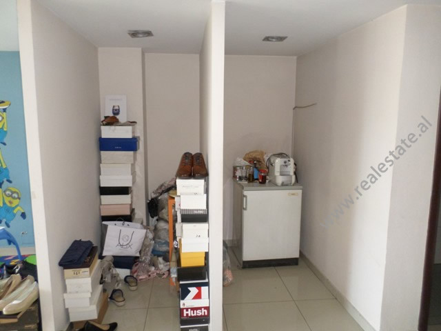 Doppelgeschäft zum verkauf in der don bosko-straße in Tirana, albanien (trs-319-46t) (5)