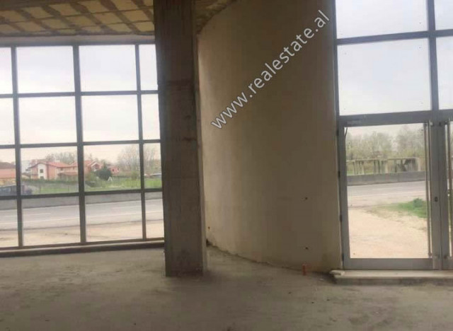 Entrepôt à louer sur l'autoroute durres-Tirana à durres (drr-219-1l) (5)