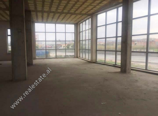 Entrepôt à louer sur l'autoroute durres-Tirana à durres (drr-219-1l) (6)