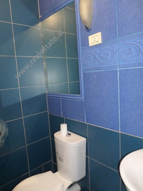 Büro zur miete in der nähe des Blloku-gebiets, Tirana, albanien (7)